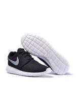 Женские кроссовки Nike Roshe Run черные