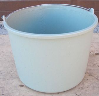 Ведро п/э 16л с металлической ручкой