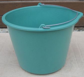 Ведро строительное 10л с металлической ручкой и носиком