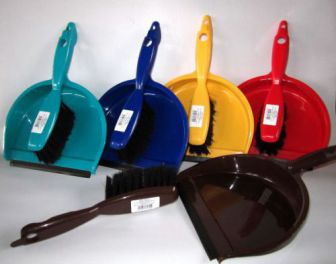 Совок с щеткой